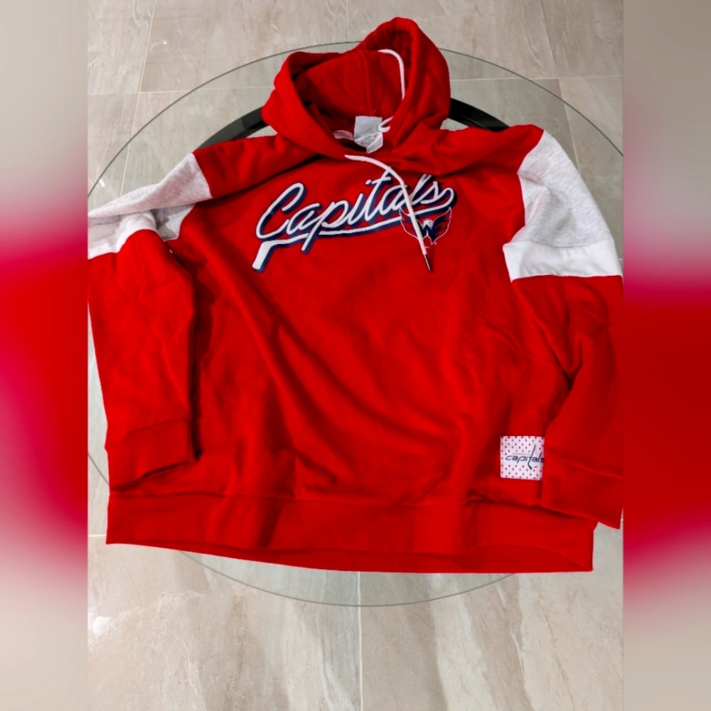 NHL Capitals Red & White Pullover Hoodie